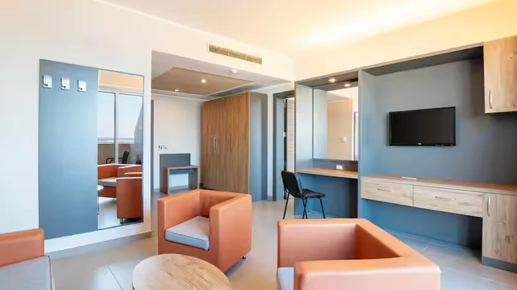 One Bedroom Suite with Sea View